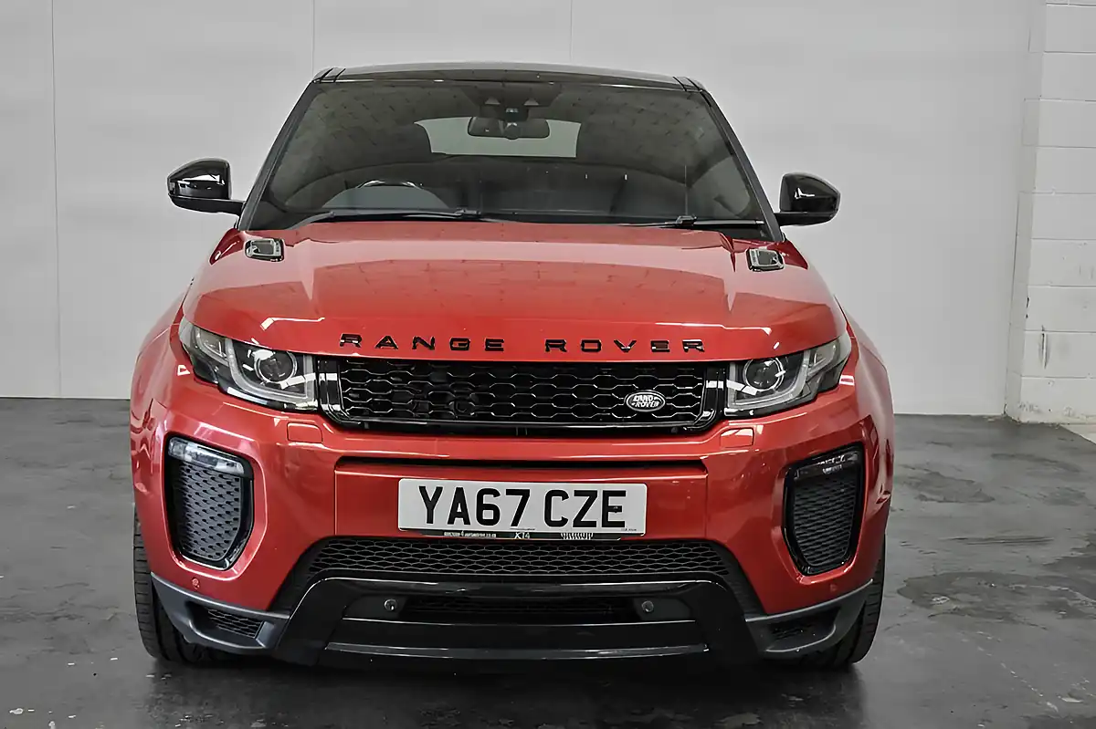 Used 2017 Land Rover Range Rover Evoque Hse Dynamic Red - Interior and Exterior details 4