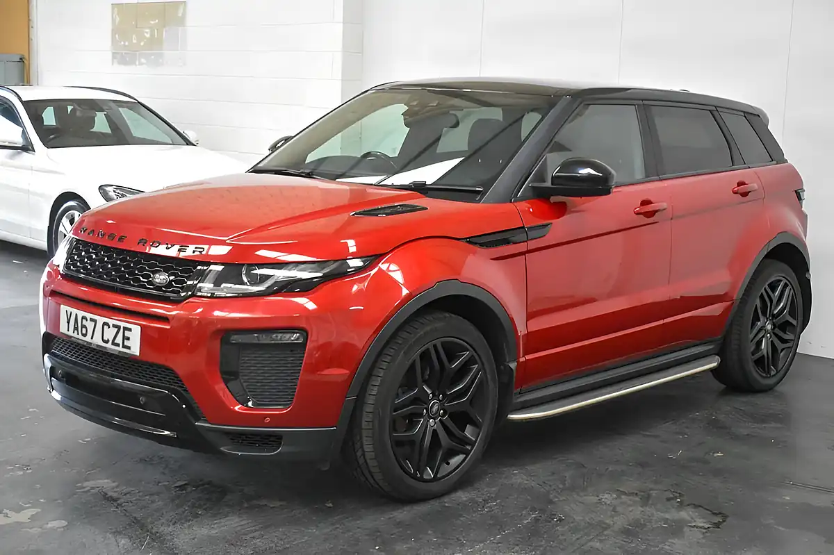 Used 2017 Land Rover Range Rover Evoque Hse Dynamic Red - Interior and Exterior details 5