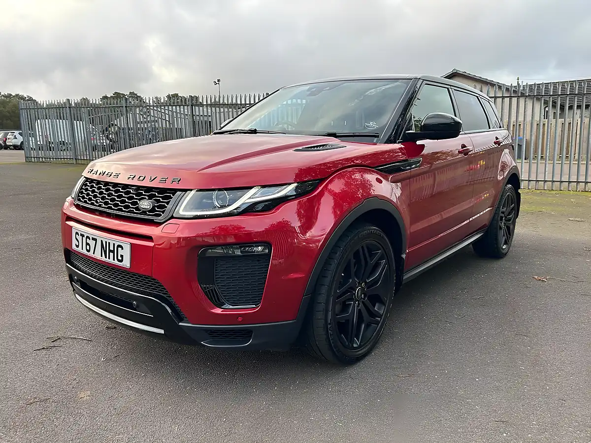 Used 2017 Land Rover Range Rover Evoque Hse Dynamic Red - Interior and Exterior details 8