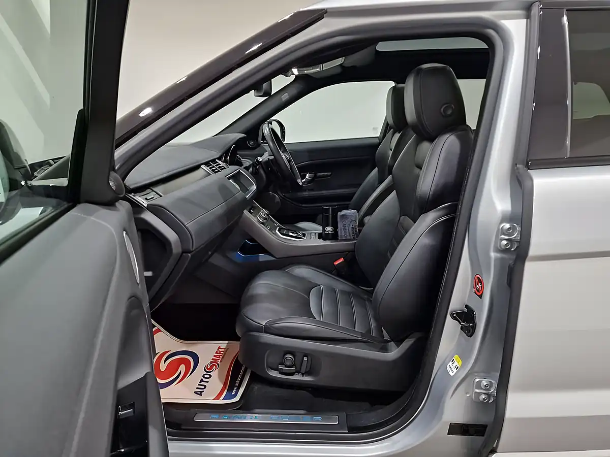 Used 2017 Land Rover Range Rover Evoque Hse Dynamic Silver - Interior and Exterior details 15