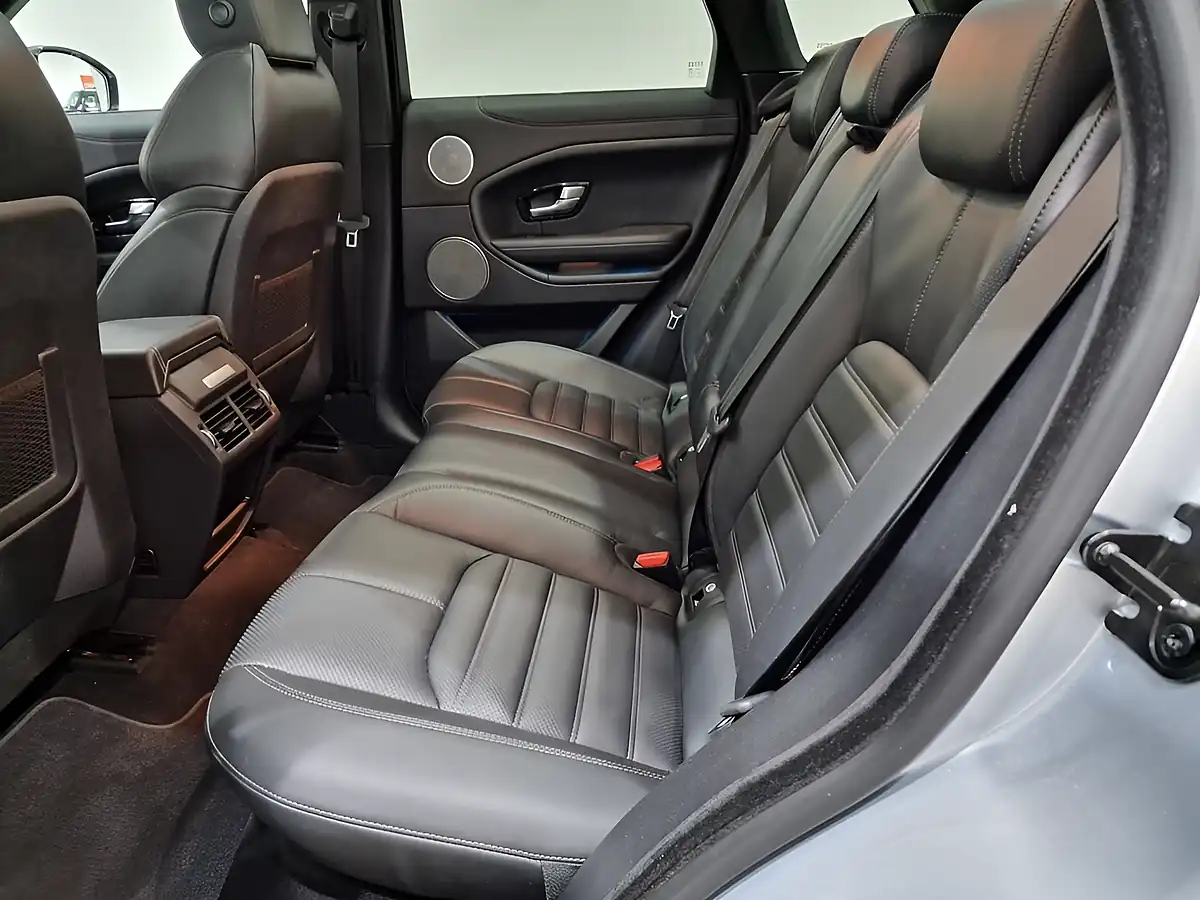 Used 2017 Land Rover Range Rover Evoque Hse Dynamic Silver - Interior and Exterior details 19