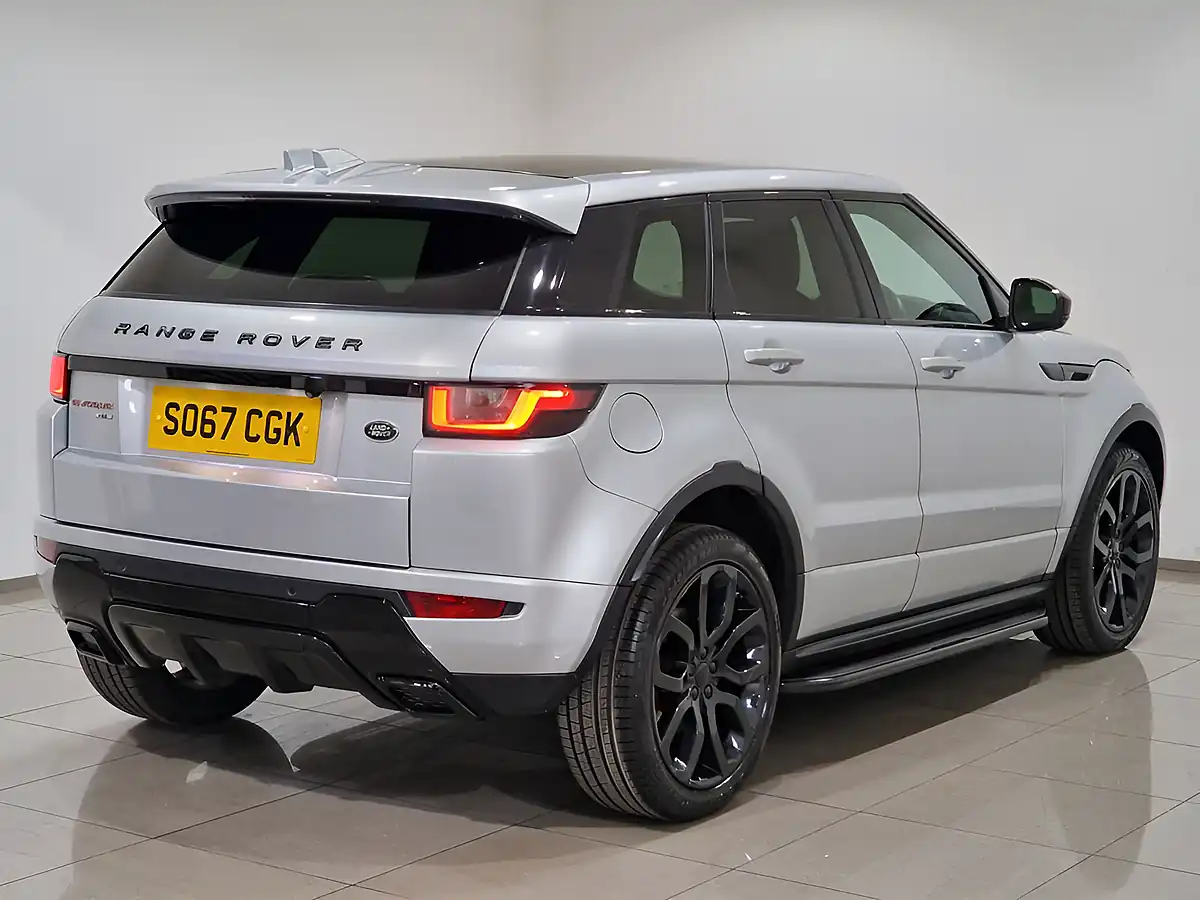 Used 2017 Land Rover Range Rover Evoque Hse Dynamic Silver - Interior and Exterior details 6