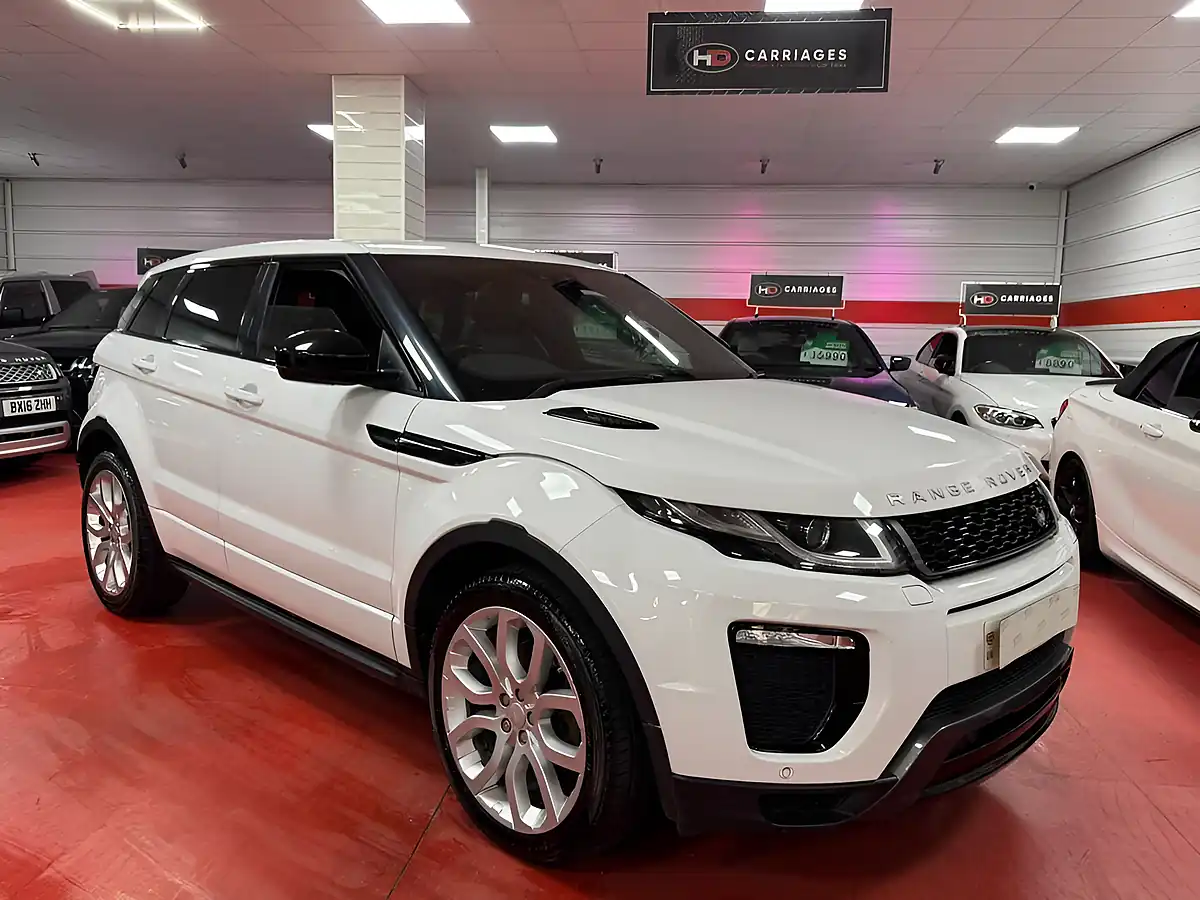 Used 2017 Land Rover Range Rover Evoque Hse Dynamic White - Front View