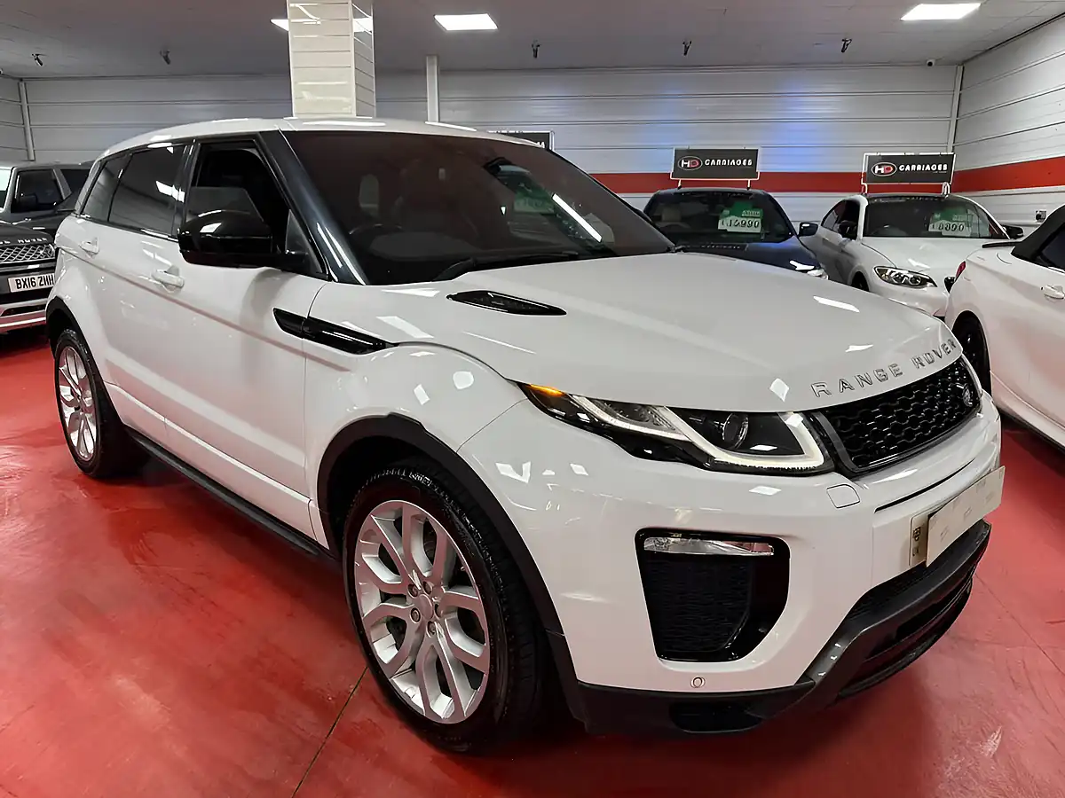 Used 2017 Land Rover Range Rover Evoque Hse Dynamic White - Interior and Exterior details 11