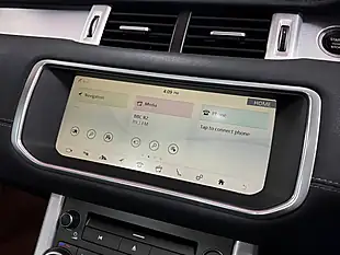 Used 2017 Land Rover Range Rover Evoque Hse Dynamic White - Interior and Exterior details 19