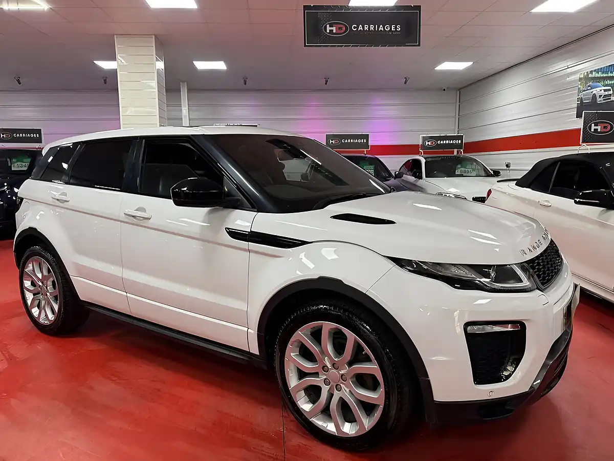 Used 2017 Land Rover Range Rover Evoque Hse Dynamic White - Interior and Exterior details 3