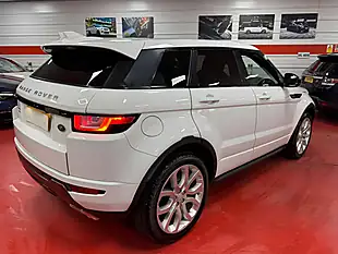 Used 2017 Land Rover Range Rover Evoque Hse Dynamic White - Interior and Exterior details 5