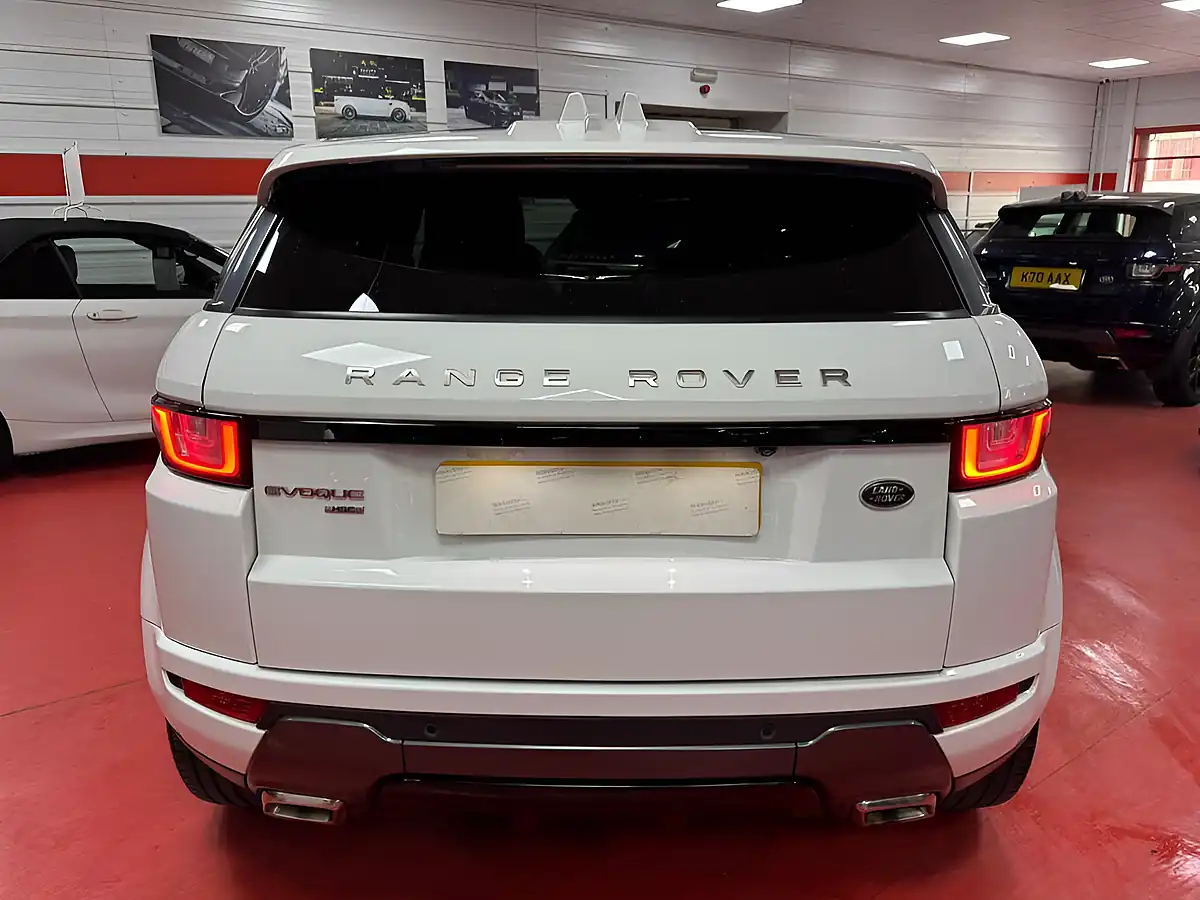 Used 2017 Land Rover Range Rover Evoque Hse Dynamic White - Interior and Exterior details 9