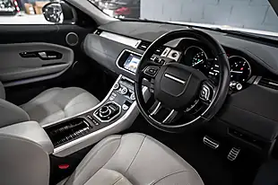 Used 2017 Land Rover Range Rover Evoque Hse Dynamic White - Interior and Exterior details 12
