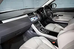 Used 2017 Land Rover Range Rover Evoque Hse Dynamic White - Interior and Exterior details 16