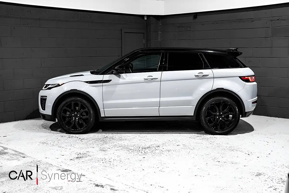 Used 2017 Land Rover Range Rover Evoque Hse Dynamic White - Interior and Exterior details 4
