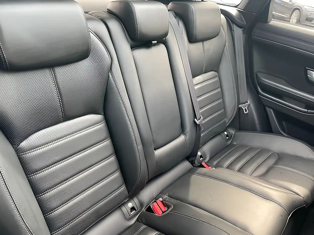 Used 2017 Land Rover Range Rover Evoque Hse Dynamic White - Interior and Exterior details 15