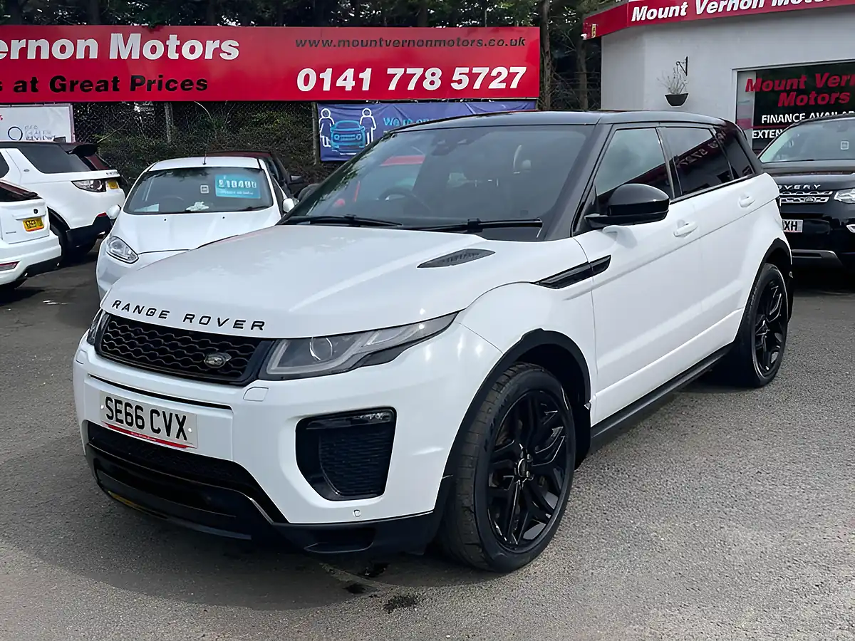 Used 2017 Land Rover Range Rover Evoque Hse Dynamic White - Interior and Exterior details 4