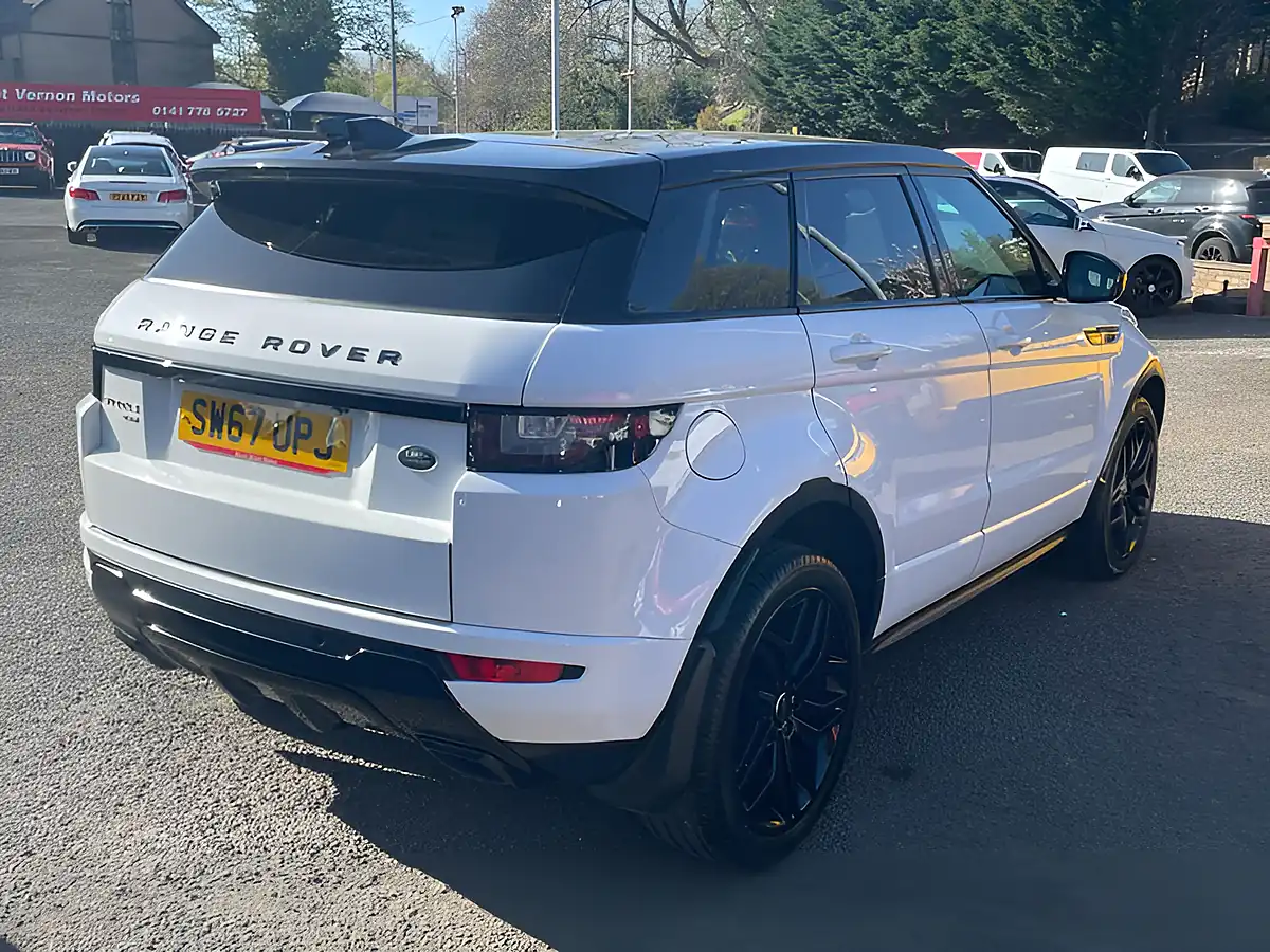 Used 2017 Land Rover Range Rover Evoque Hse Dynamic White - Interior and Exterior details 8