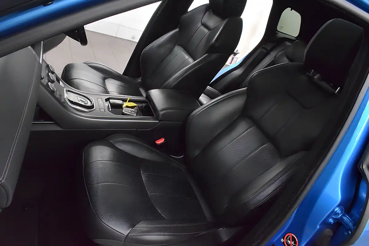 Used 2017 Land Rover Range Rover Evoque Landmark Blue - Interior and Exterior details 15