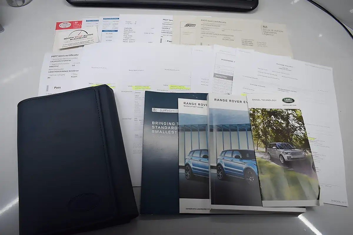 Used 2017 Land Rover Range Rover Evoque Landmark Blue - Interior and Exterior details 20