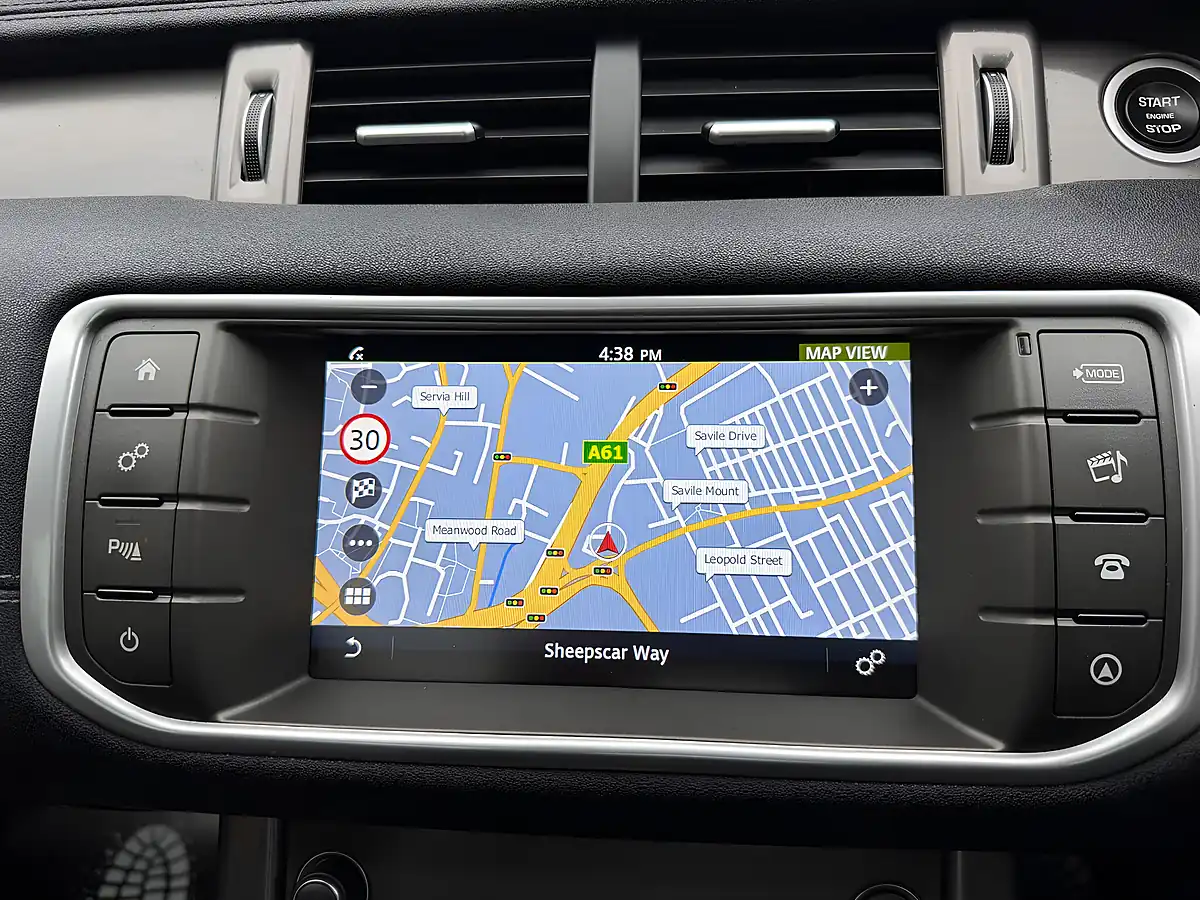 Used 2017 Land Rover Range Rover Evoque Landmark White - Interior and Exterior details 18
