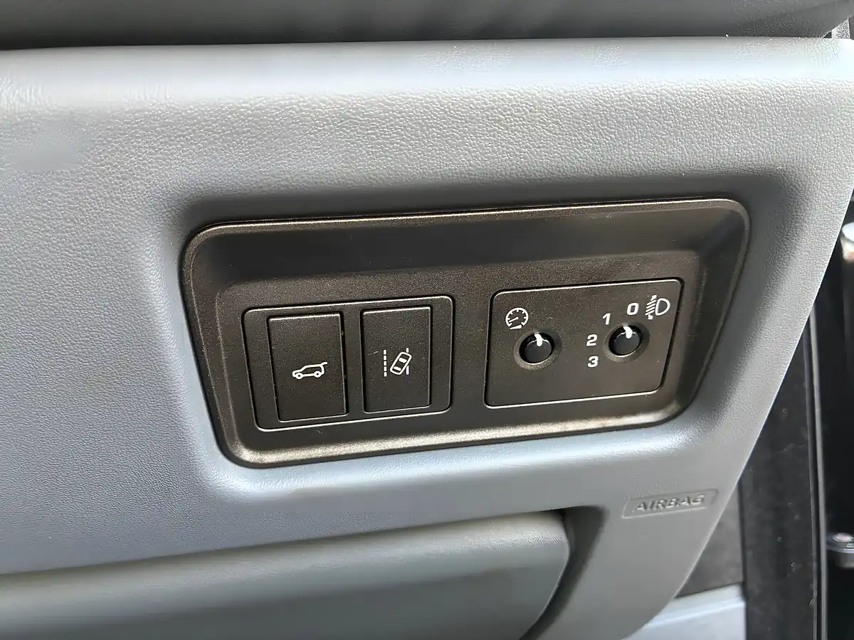 Used 2017 Land Rover Range Rover Evoque Se Black - Interior and Exterior details 16