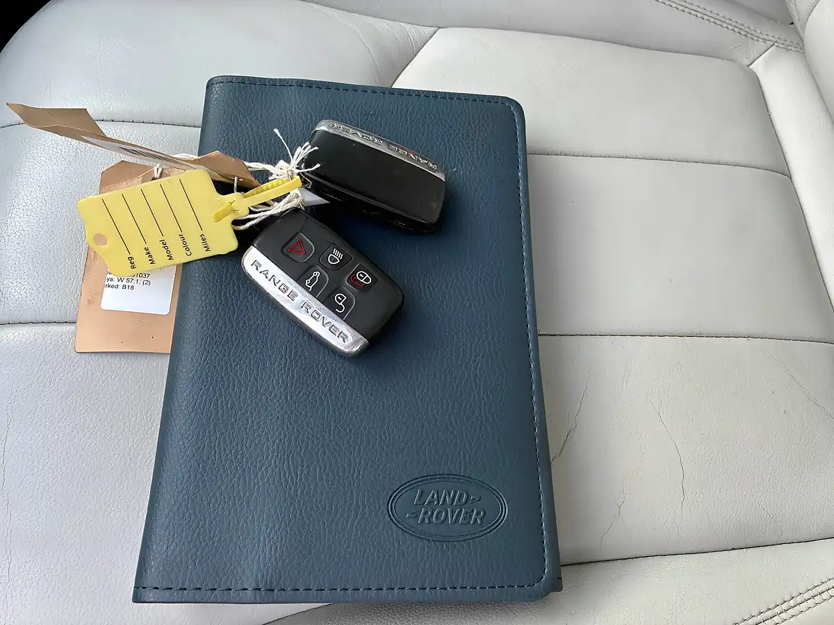 Used 2017 Land Rover Range Rover Evoque Se Black - Interior and Exterior details 19