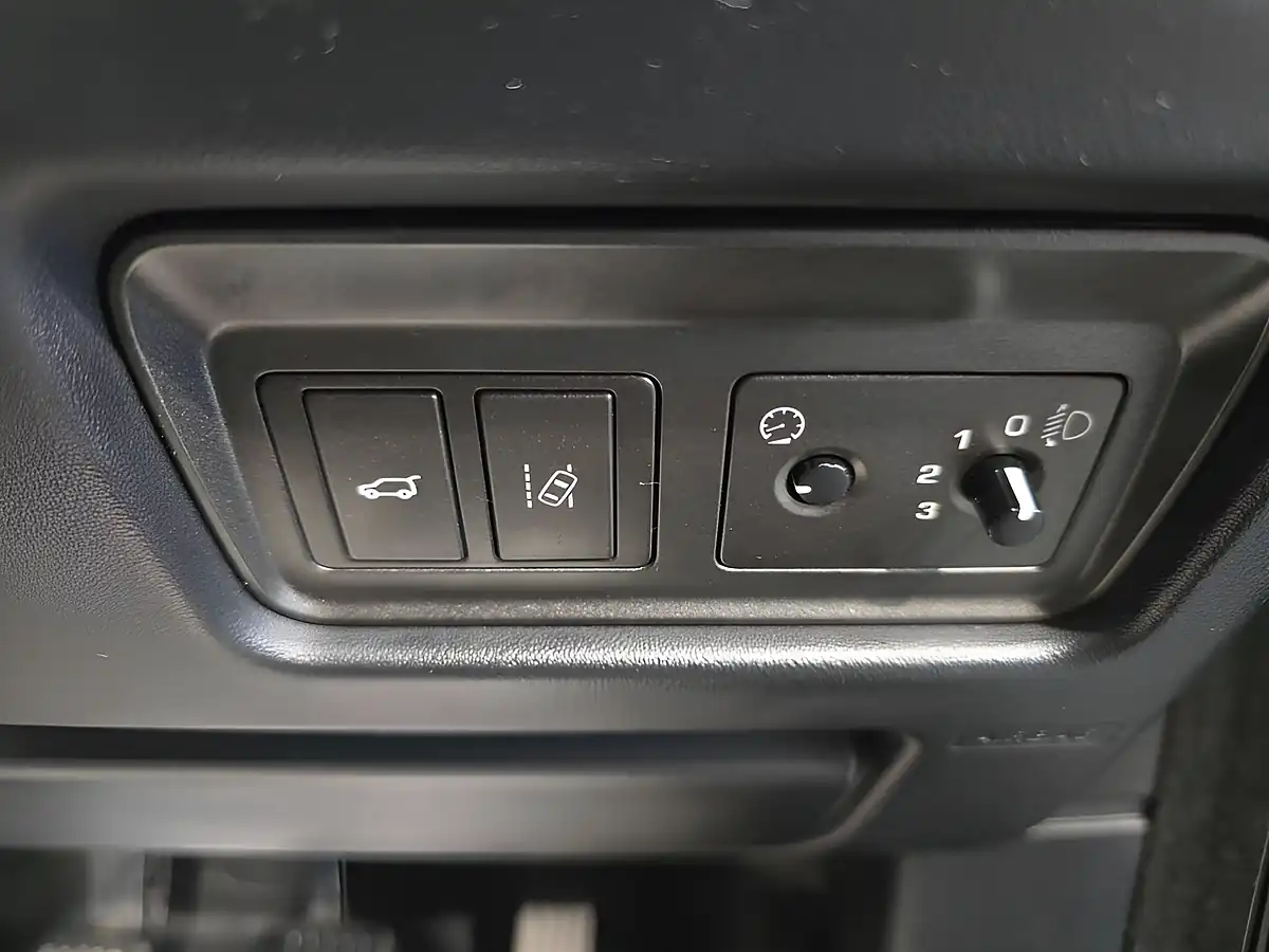 Used 2017 Land Rover Range Rover Evoque Se Black - Interior and Exterior details 20