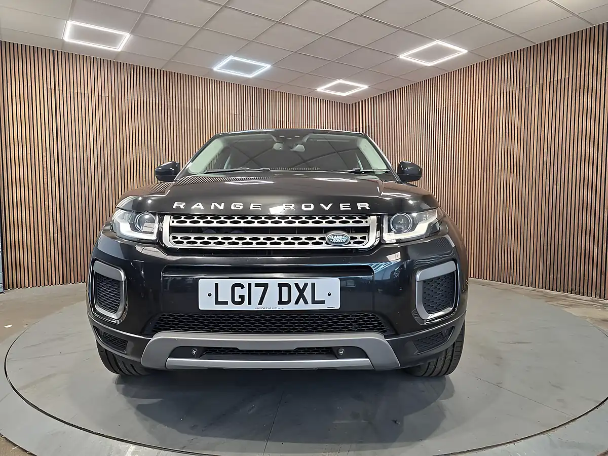 Used 2017 Land Rover Range Rover Evoque Se Black - Interior and Exterior details 3