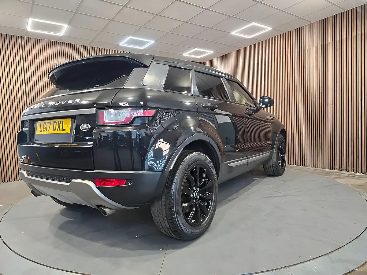 Used 2017 Land Rover Range Rover Evoque Se Black - Interior and Exterior details 9
