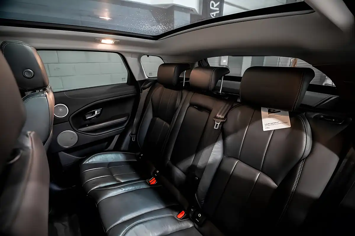 Used 2017 Land Rover Range Rover Evoque Se Grey - Interior and Exterior details 12