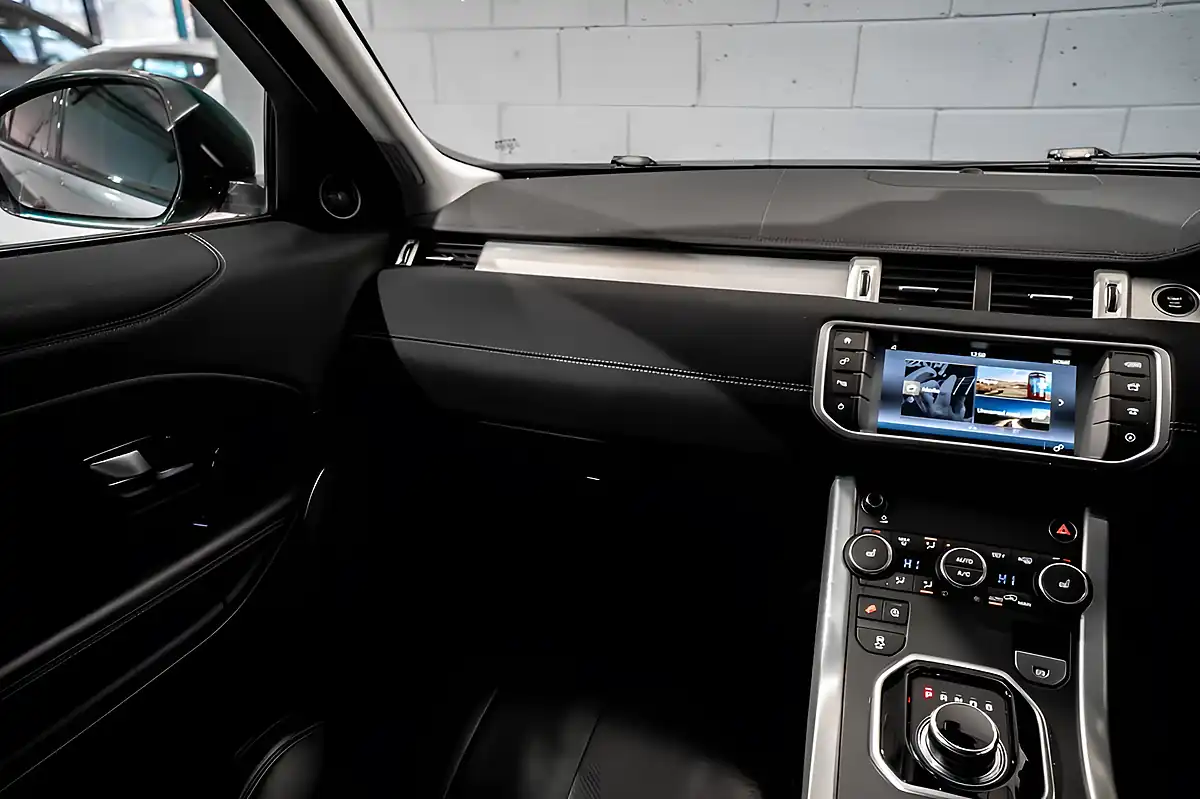 Used 2017 Land Rover Range Rover Evoque Se Grey - Interior and Exterior details 14