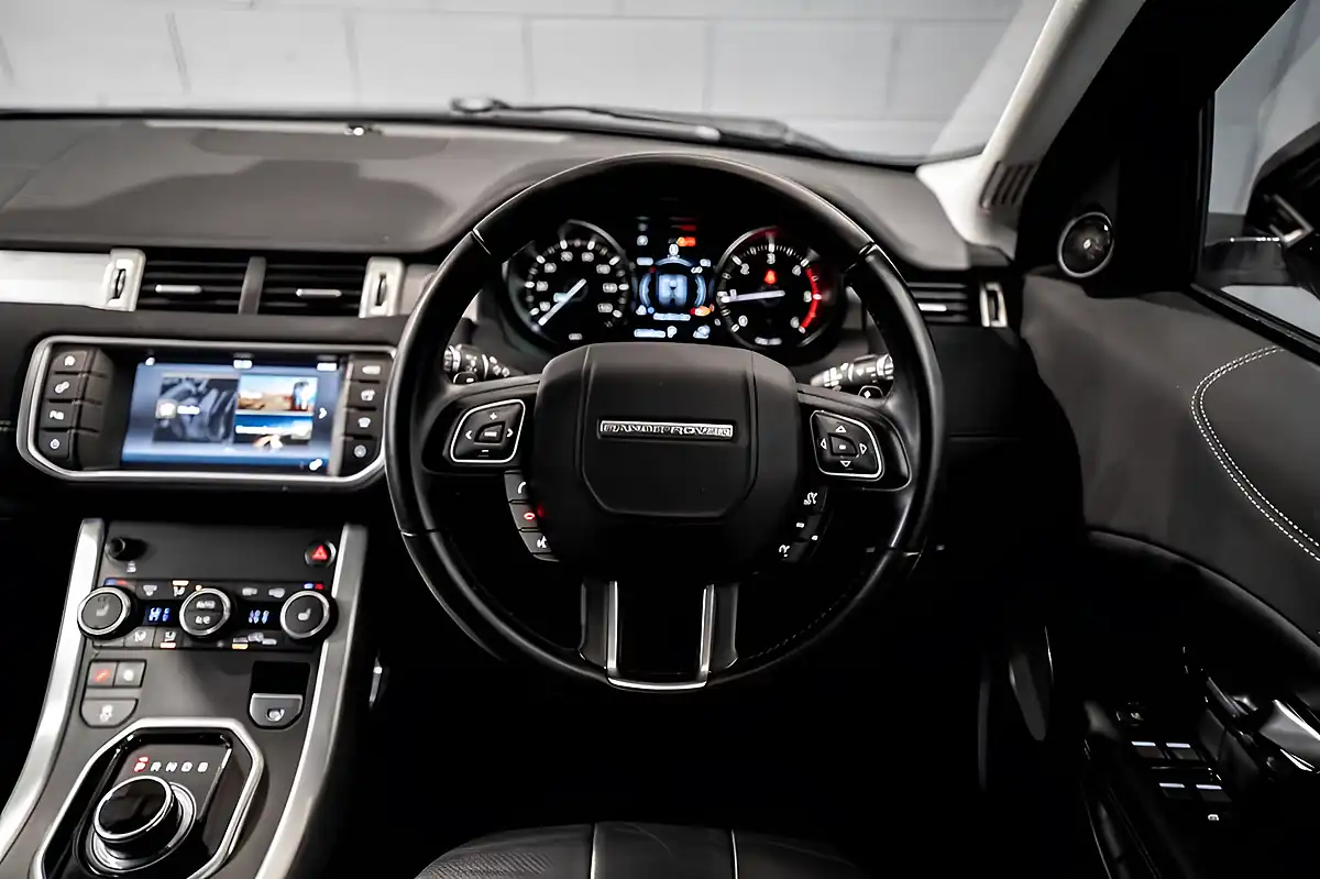 Used 2017 Land Rover Range Rover Evoque Se Grey - Interior and Exterior details 15
