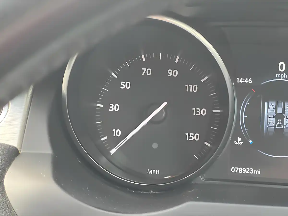 Used 2017 Land Rover Range Rover Evoque Se Grey - Interior and Exterior details 17