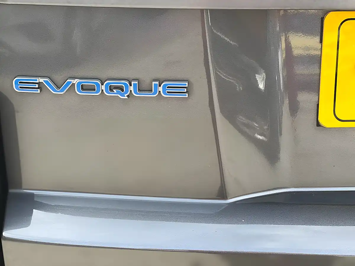 Used 2017 Land Rover Range Rover Evoque Se Grey - Interior and Exterior details 18