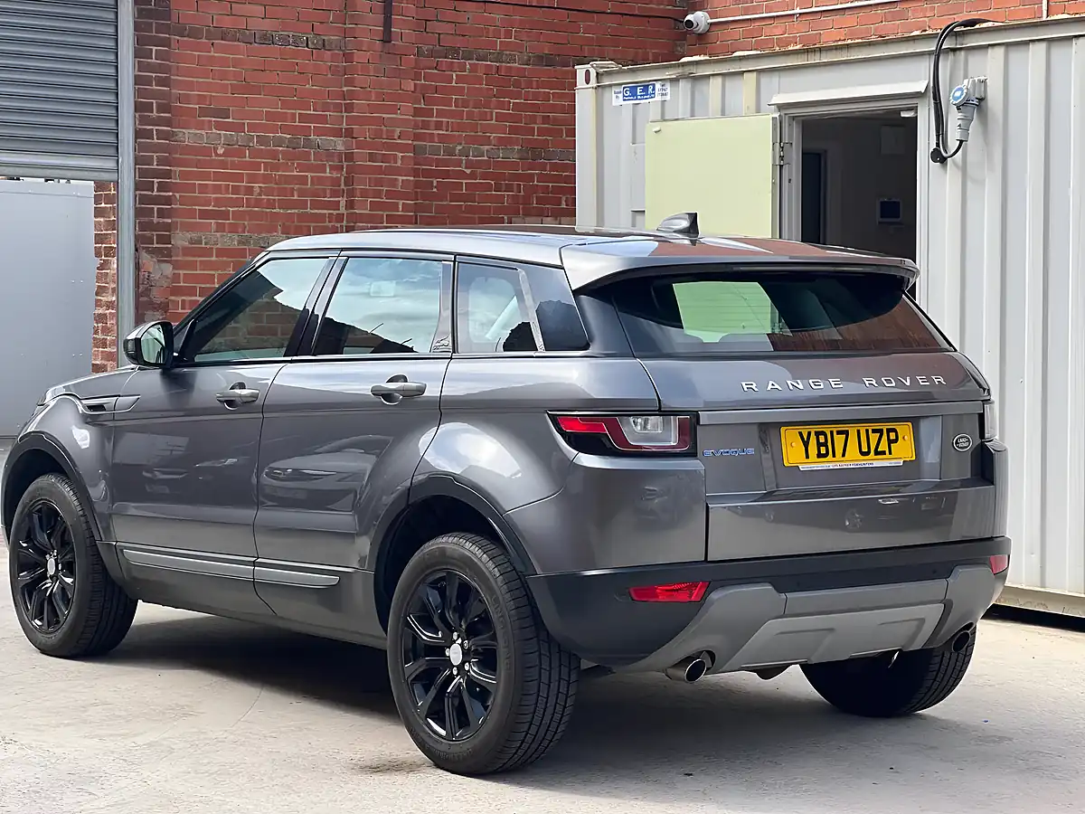 Used 2017 Land Rover Range Rover Evoque Se Grey - Interior and Exterior details 3