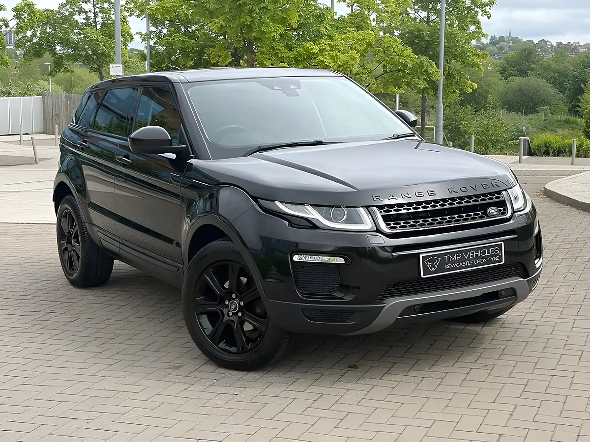 Used 2017 Land Rover Range Rover Evoque Se Tech Black - Front View