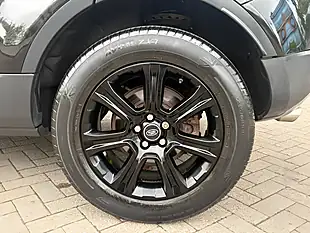 Used 2017 Land Rover Range Rover Evoque Se Tech Black - Interior and Exterior details 12