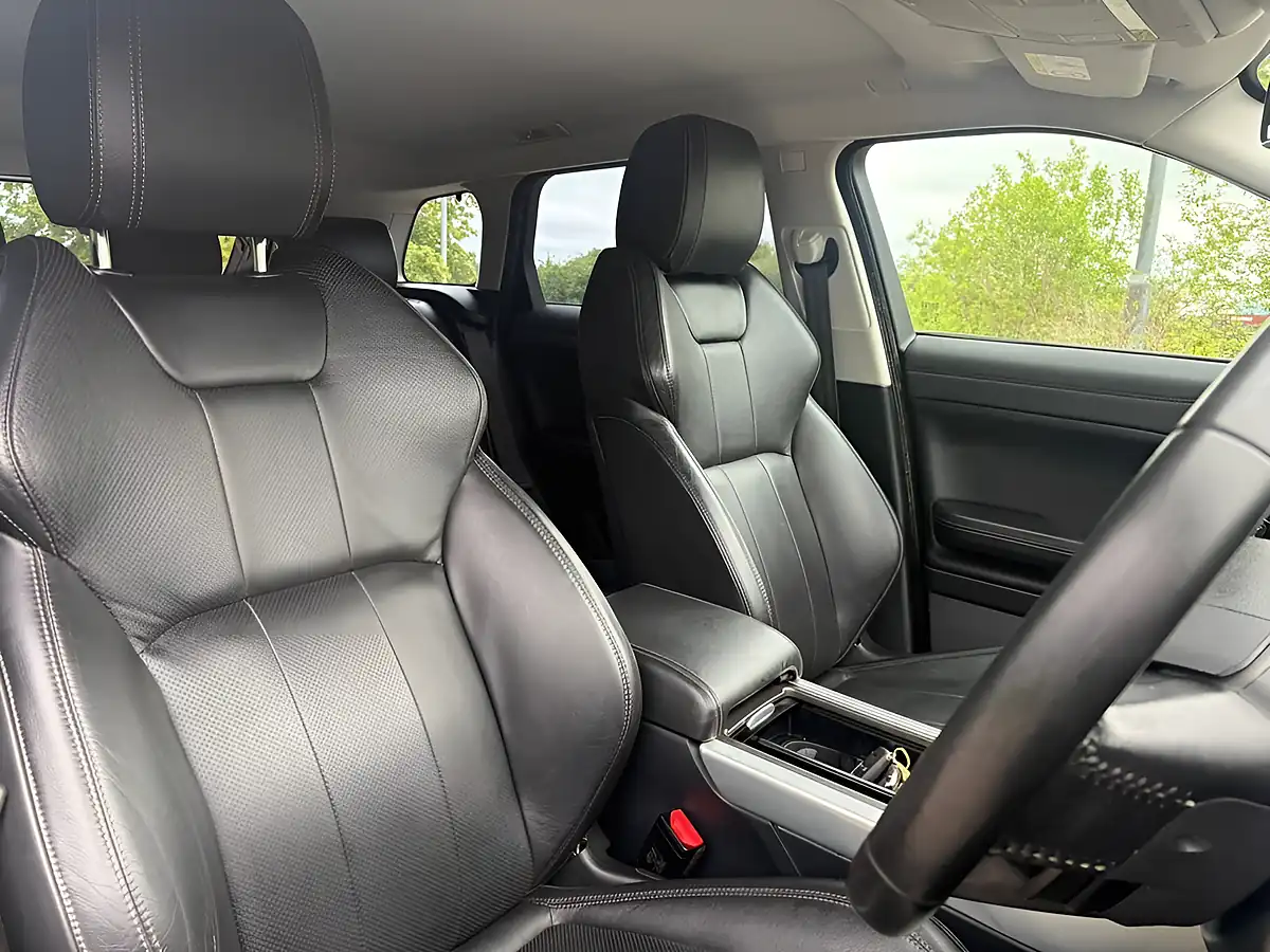 Used 2017 Land Rover Range Rover Evoque Se Tech Black - Interior and Exterior details 16