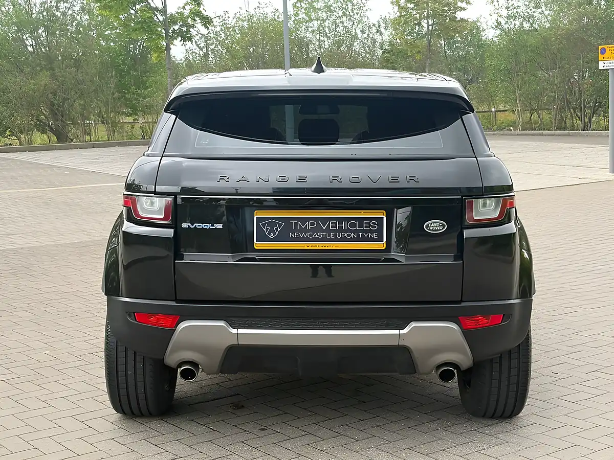 Used 2017 Land Rover Range Rover Evoque Se Tech Black - Interior and Exterior details 5