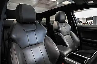Used 2017 Land Rover Range Rover Evoque Se Tech Black - Interior and Exterior details 10