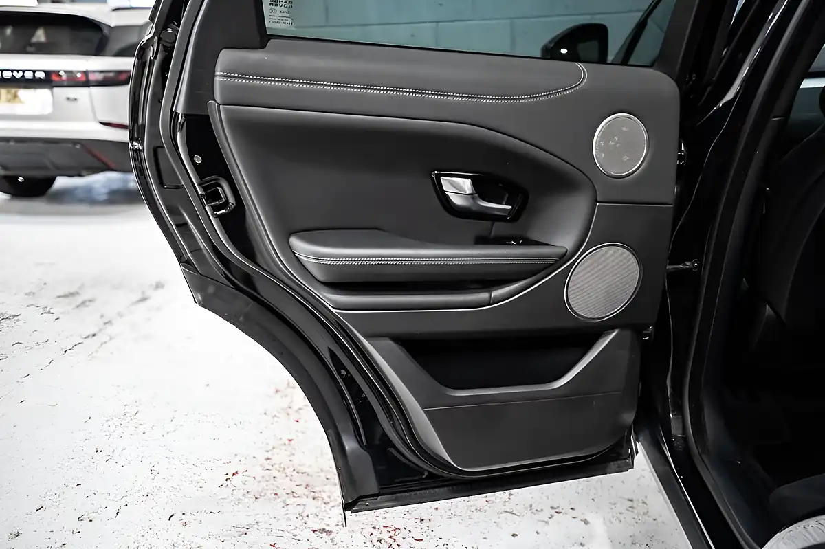 Used 2017 Land Rover Range Rover Evoque Se Tech Black - Interior and Exterior details 15