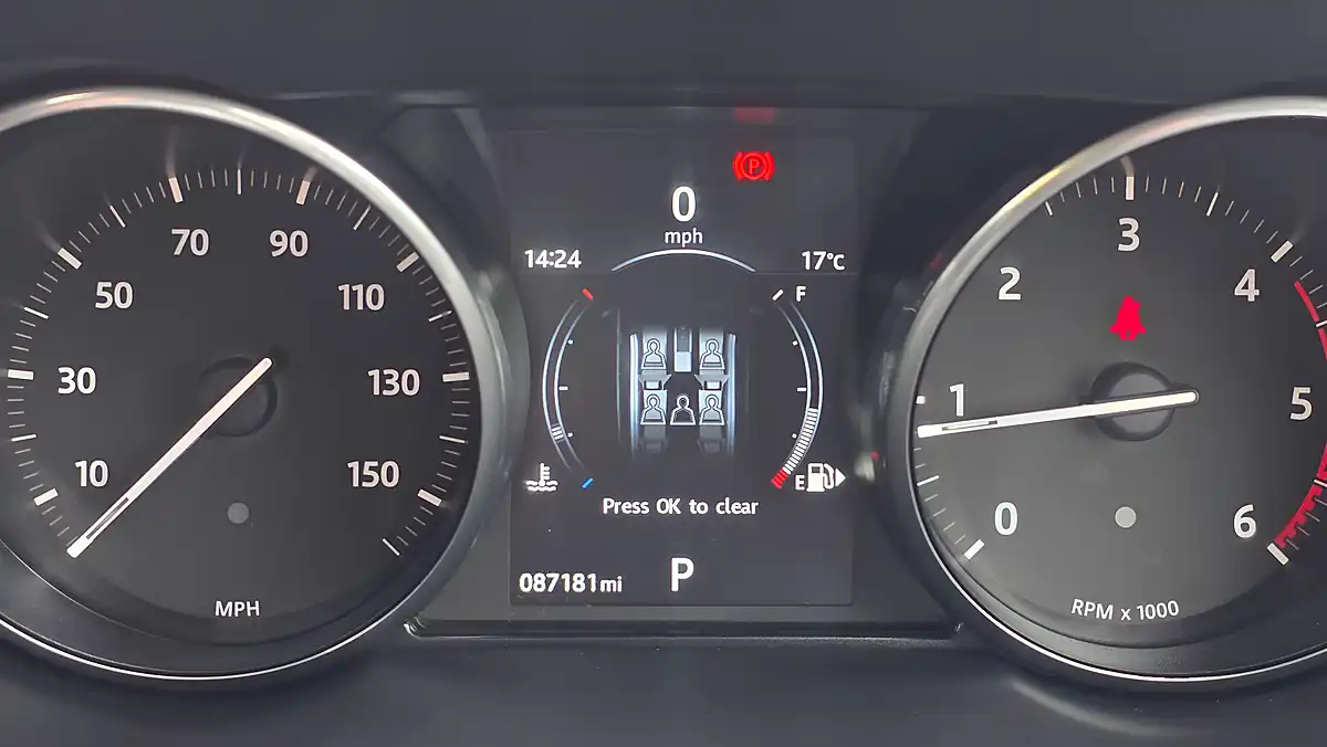 Used 2017 Land Rover Range Rover Evoque Se Tech Blue - Interior and Exterior details 14