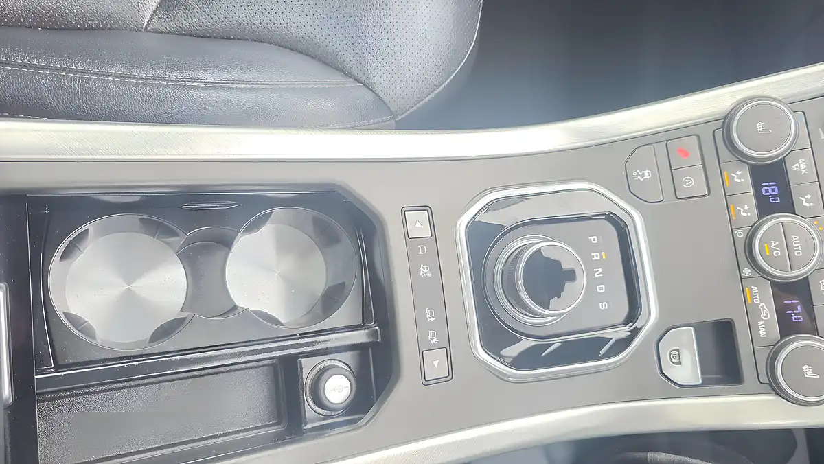 Used 2017 Land Rover Range Rover Evoque Se Tech Blue - Interior and Exterior details 15