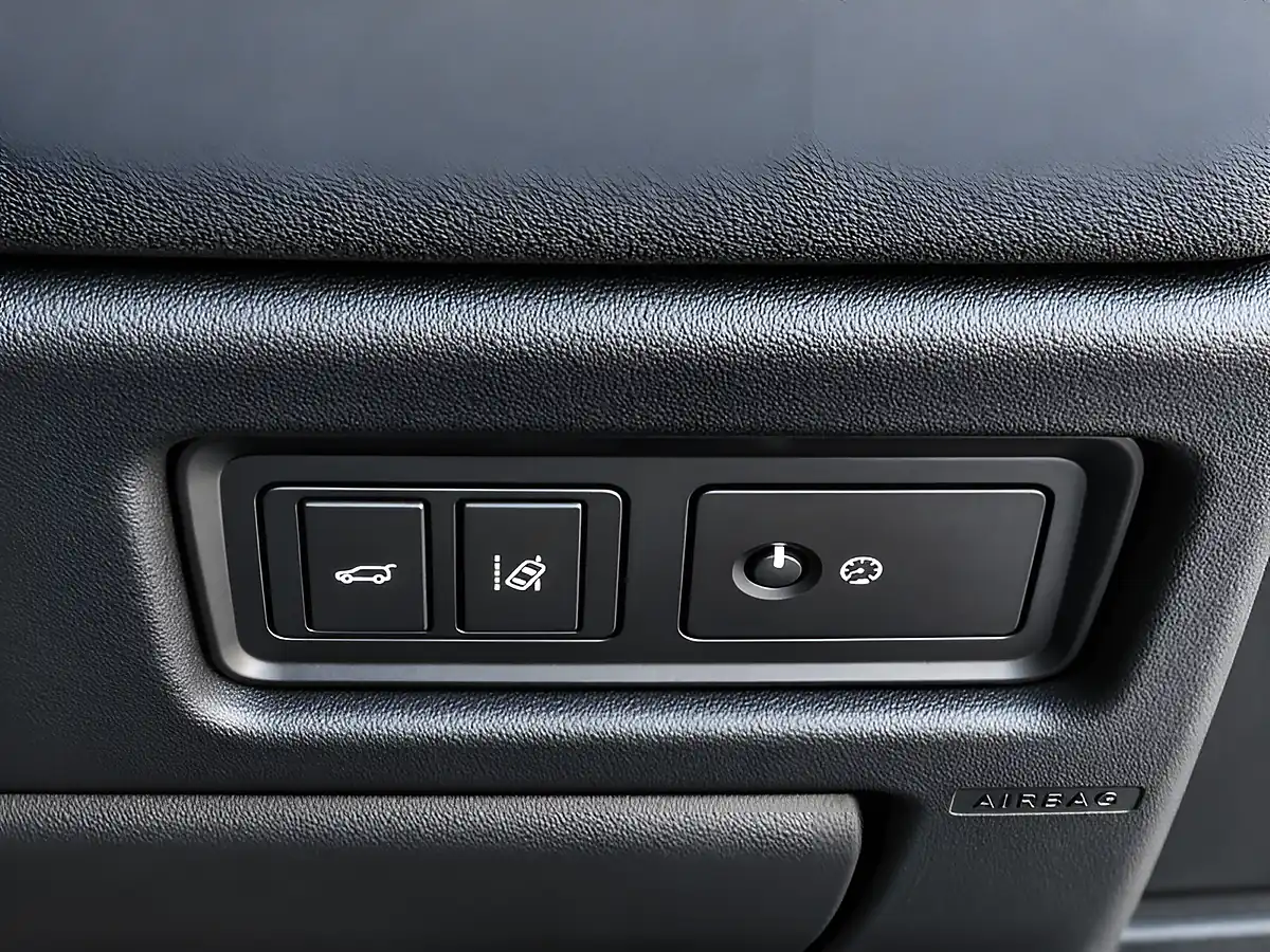 Used 2017 Land Rover Range Rover Evoque Se Tech Fuji/Polaris White - Interior and Exterior details 15