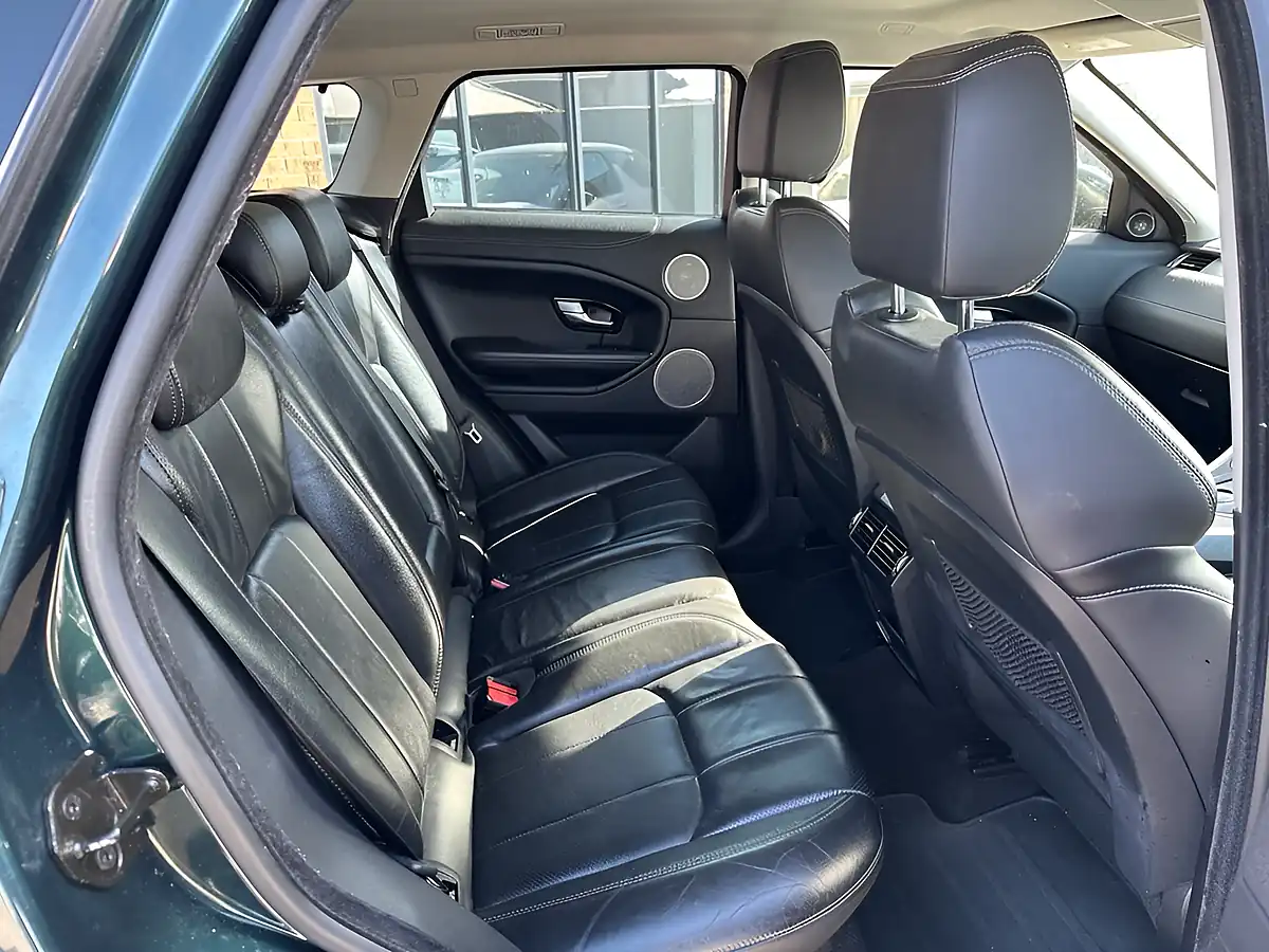 Used 2017 Land Rover Range Rover Evoque Se Tech Green - Interior and Exterior details 10