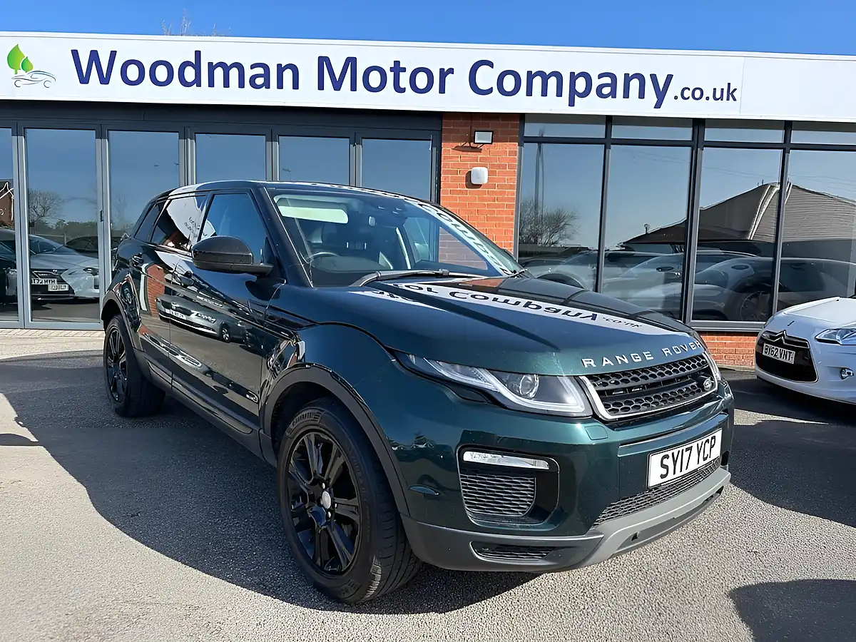 Used 2017 Land Rover Range Rover Evoque Se Tech Green - Interior and Exterior details 13