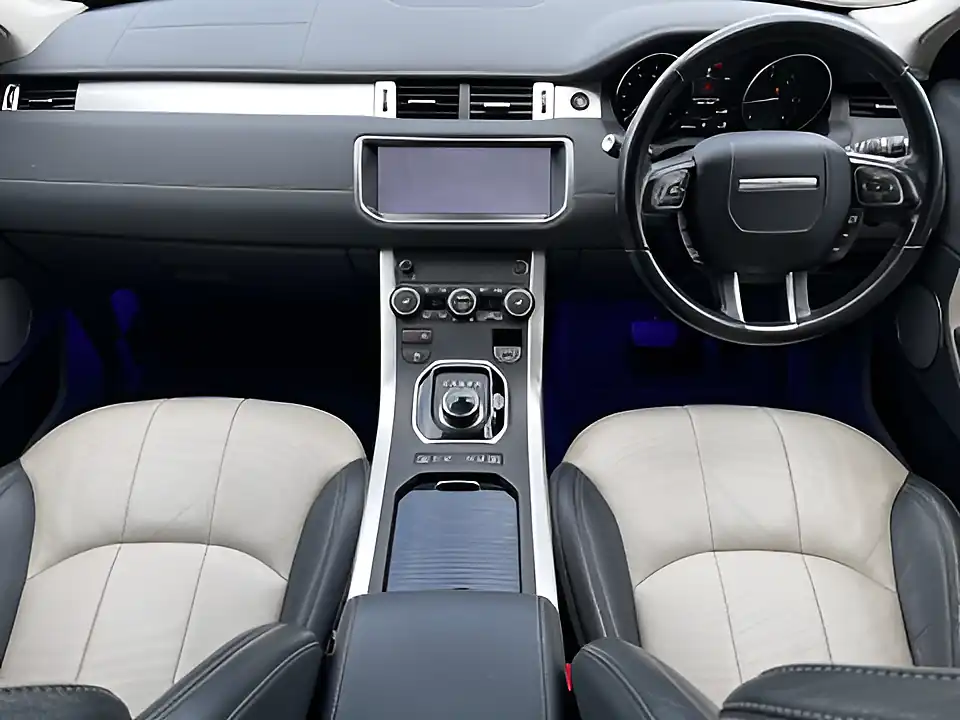 Used 2017 Land Rover Range Rover Evoque Se Tech Grey - Interior and Exterior details 11