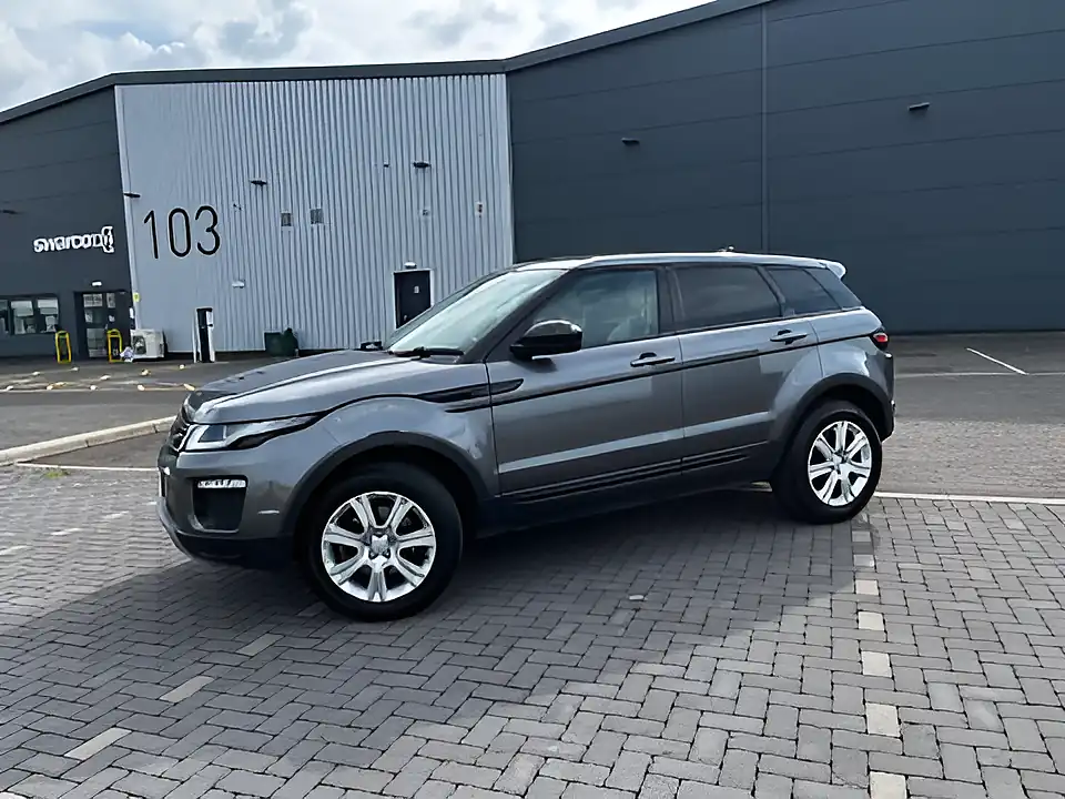 Used 2017 Land Rover Range Rover Evoque Se Tech Grey - Interior and Exterior details 20
