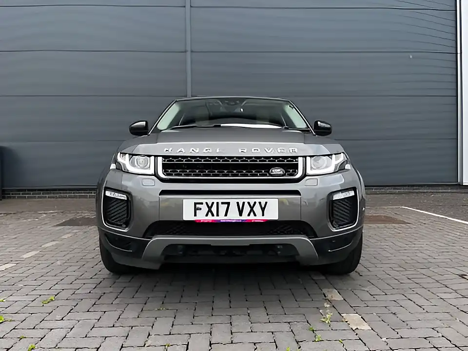 Used 2017 Land Rover Range Rover Evoque Se Tech Grey - Interior and Exterior details 4