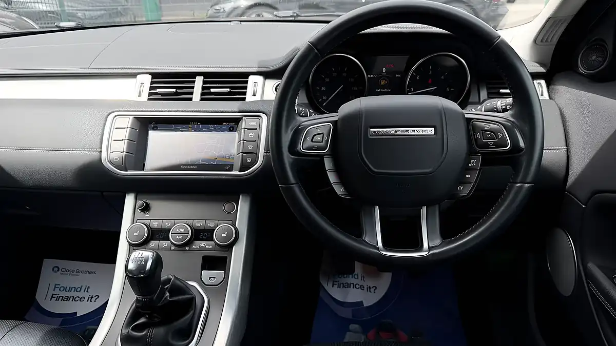 Used 2017 Land Rover Range Rover Evoque Se Tech Grey - Interior and Exterior details 11