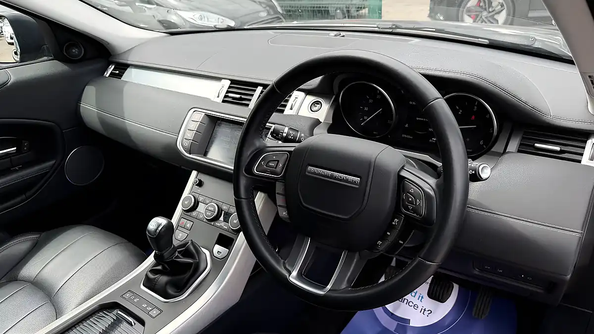 Used 2017 Land Rover Range Rover Evoque Se Tech Grey - Interior and Exterior details 13
