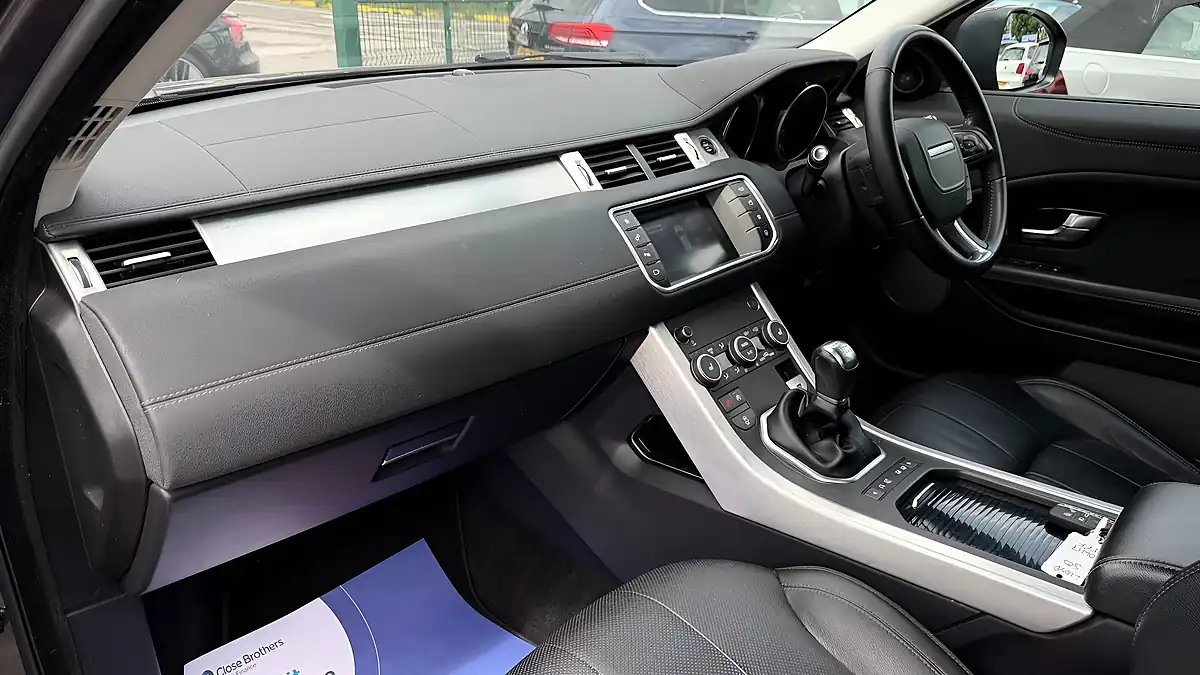 Used 2017 Land Rover Range Rover Evoque Se Tech Grey - Interior and Exterior details 16
