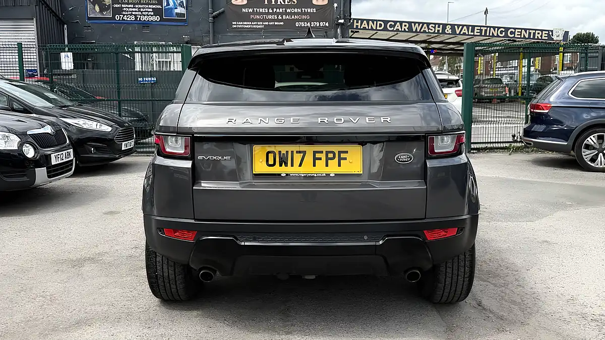 Used 2017 Land Rover Range Rover Evoque Se Tech Grey - Interior and Exterior details 5